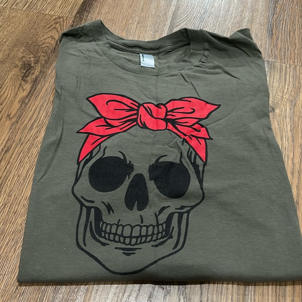 American apparel skull shirt